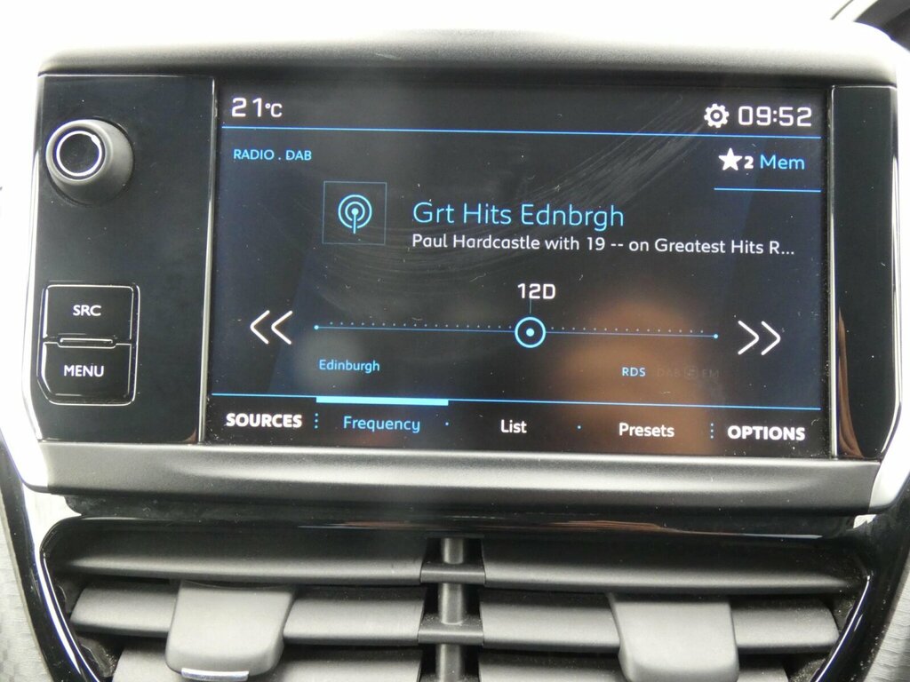 Peugeot 208 Tech Edition Black #28