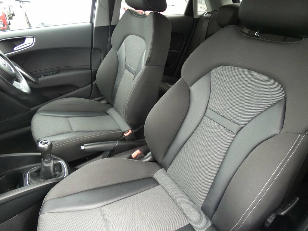 Audi A1 1.4 Tfsi Cod Black Edition Sportback S White #8