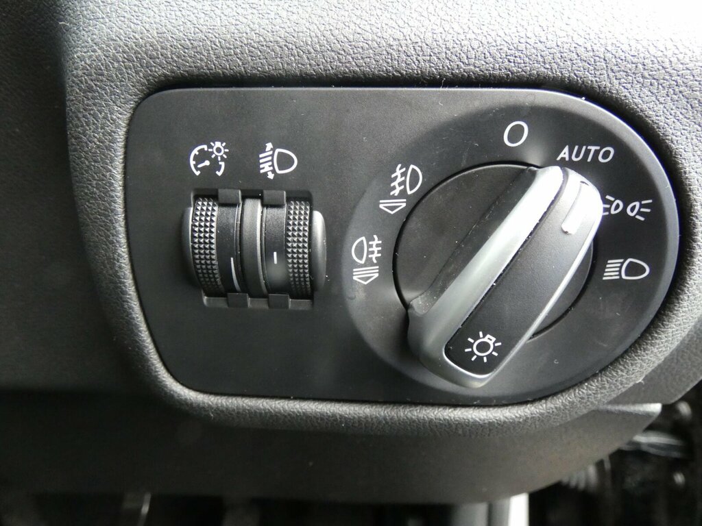 Audi A1 1.4 Tfsi Cod Black Edition Sportback S White #22
