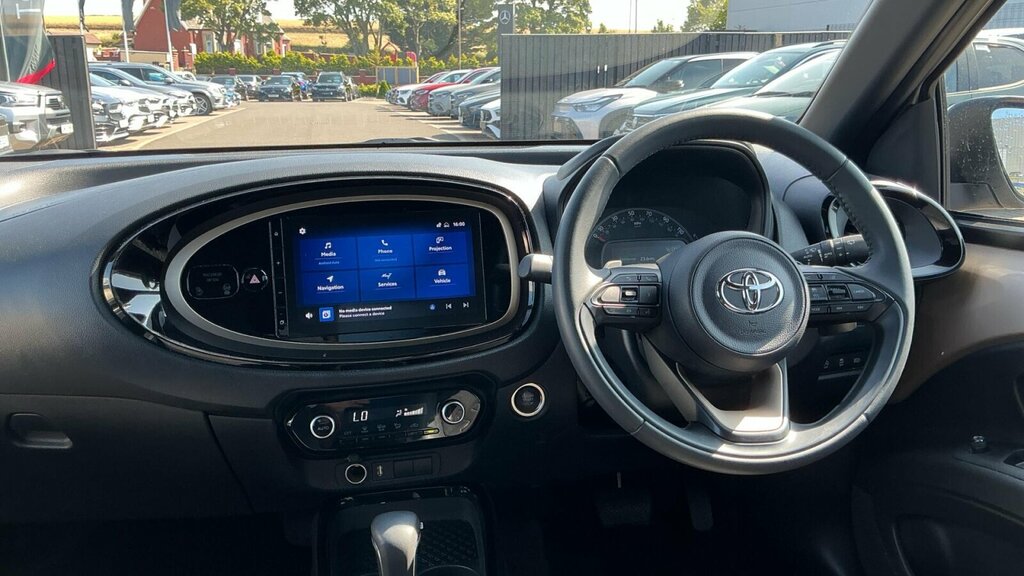 Toyota Aygo X 1.0 Vvt-i Exclusive X-shift Euro 6 Ss Beige #6