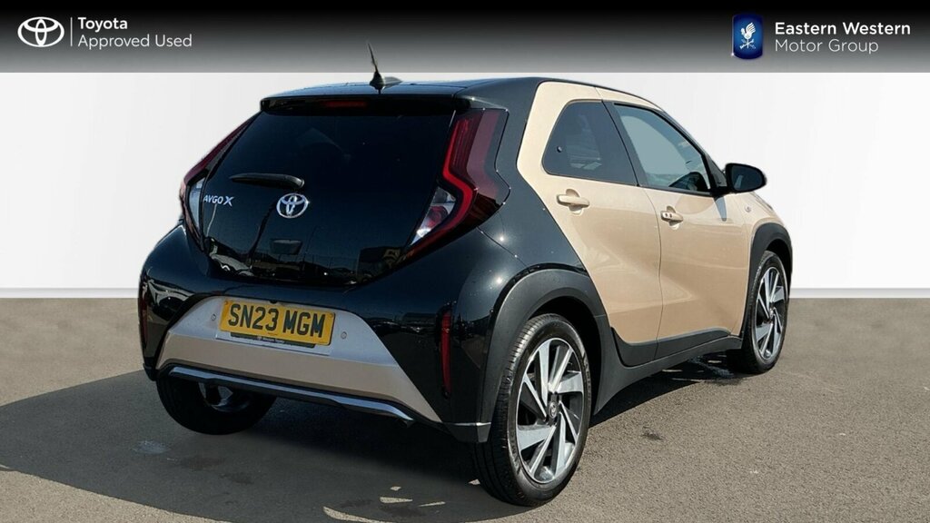 Toyota Aygo X 1.0 Vvt-i Exclusive X-shift Euro 6 Ss Beige #2