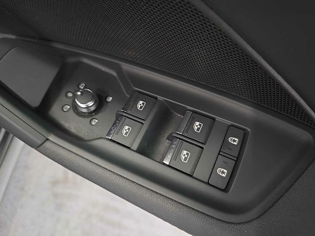 Audi A3 35 Tfsi S Line S Tronic White #24