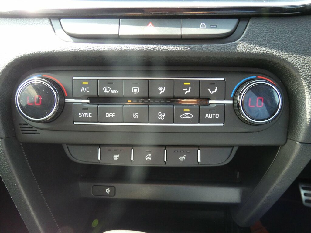 Kia Proceed 1.5T Gdi Isg Gt-line Dct White #25