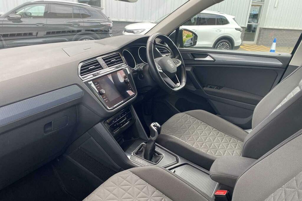 Volkswagen Tiguan 1.5 Tsi 150 Life Grey #2