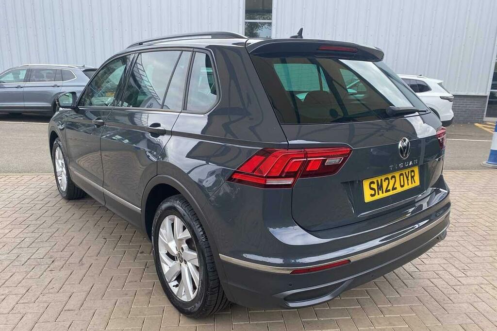 Volkswagen Tiguan 1.5 Tsi 150 Life Grey #3