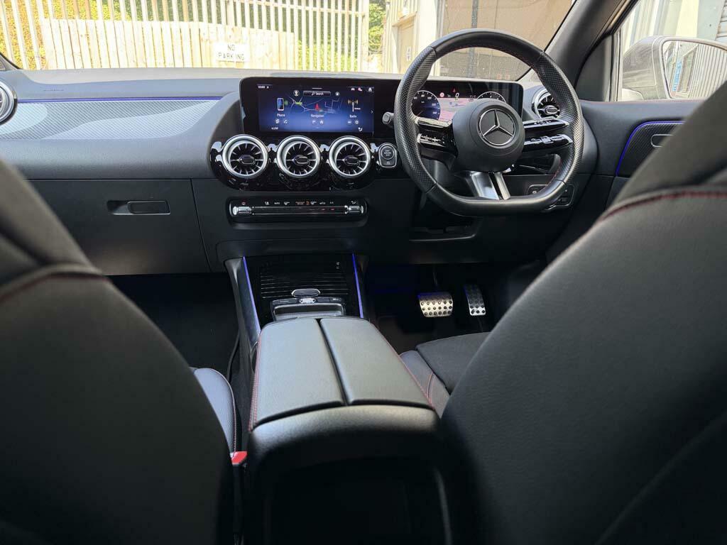 Mercedes-Benz GLA Class Gla 200 Amg Line Executive Grey #19