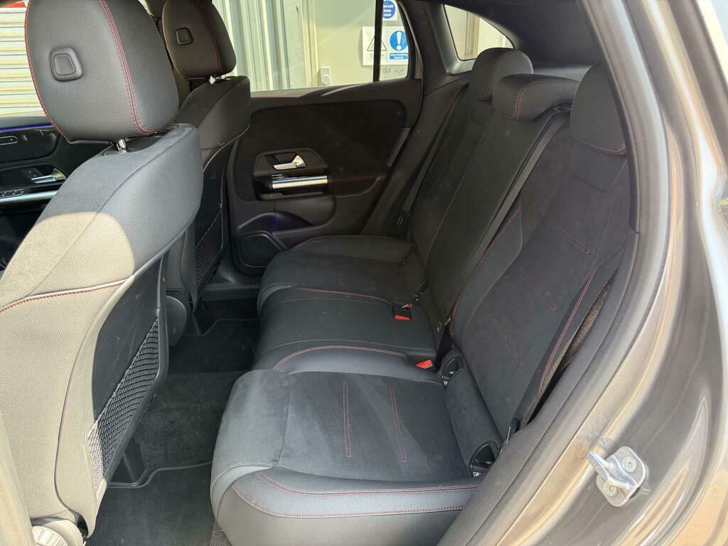 Mercedes-Benz GLA Class Gla 200 Amg Line Executive Grey #9