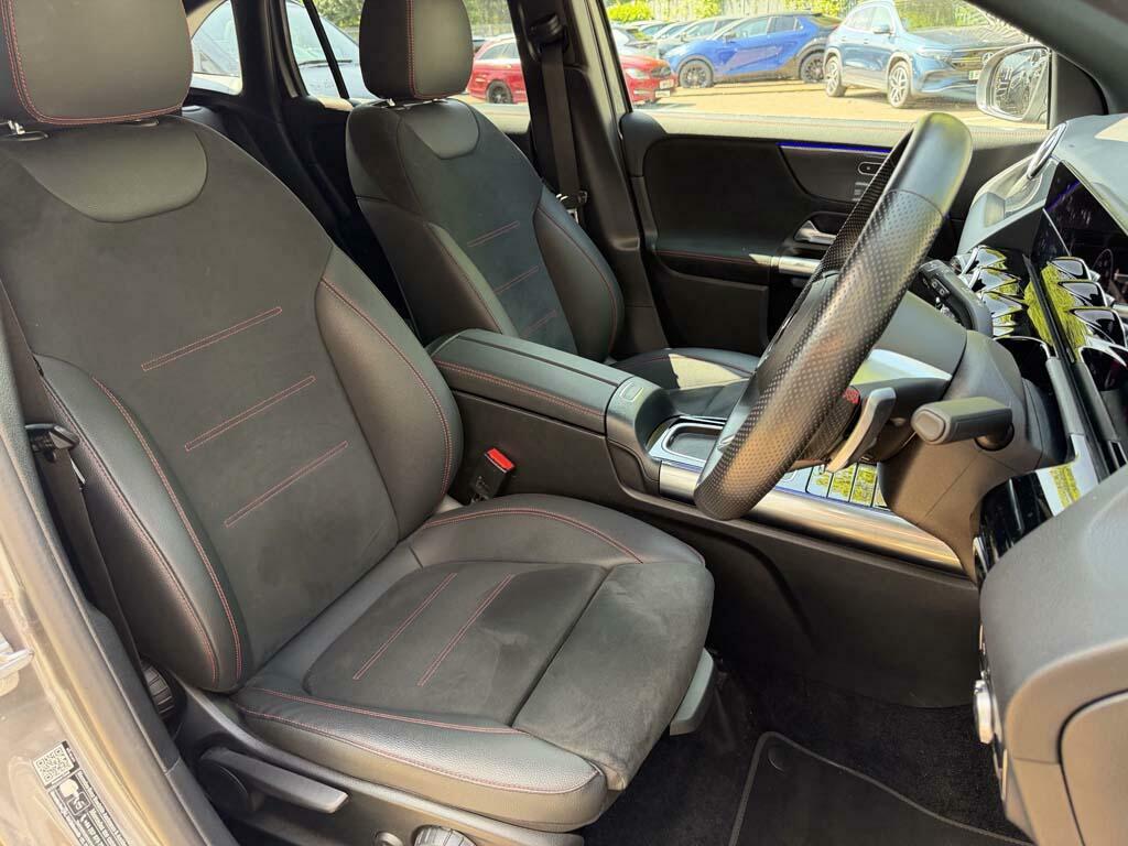 Mercedes-Benz GLA Class Gla 200 Amg Line Executive Grey #14
