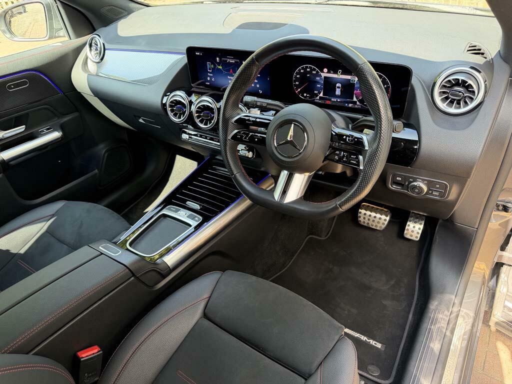 Mercedes-Benz GLA Class Gla 200 Amg Line Executive Grey #17