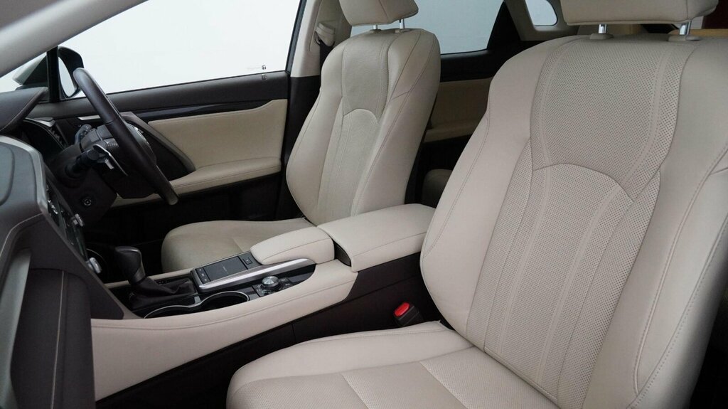 Lexus RX 3.5L Takumi Silver #36