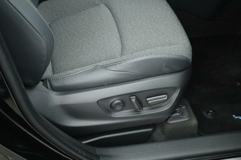 Toyota bZ4X Motion Black #16