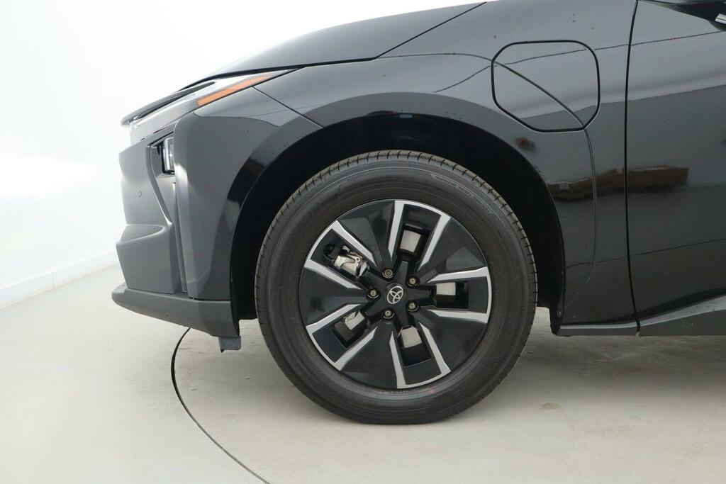Toyota bZ4X Motion Black #21