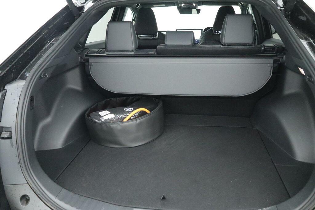 Toyota bZ4X Motion Black #8