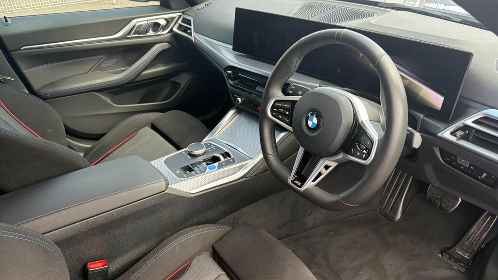 BMW i4 40 83.9Kwh M Sport Gran Coupe Ed Blue #6