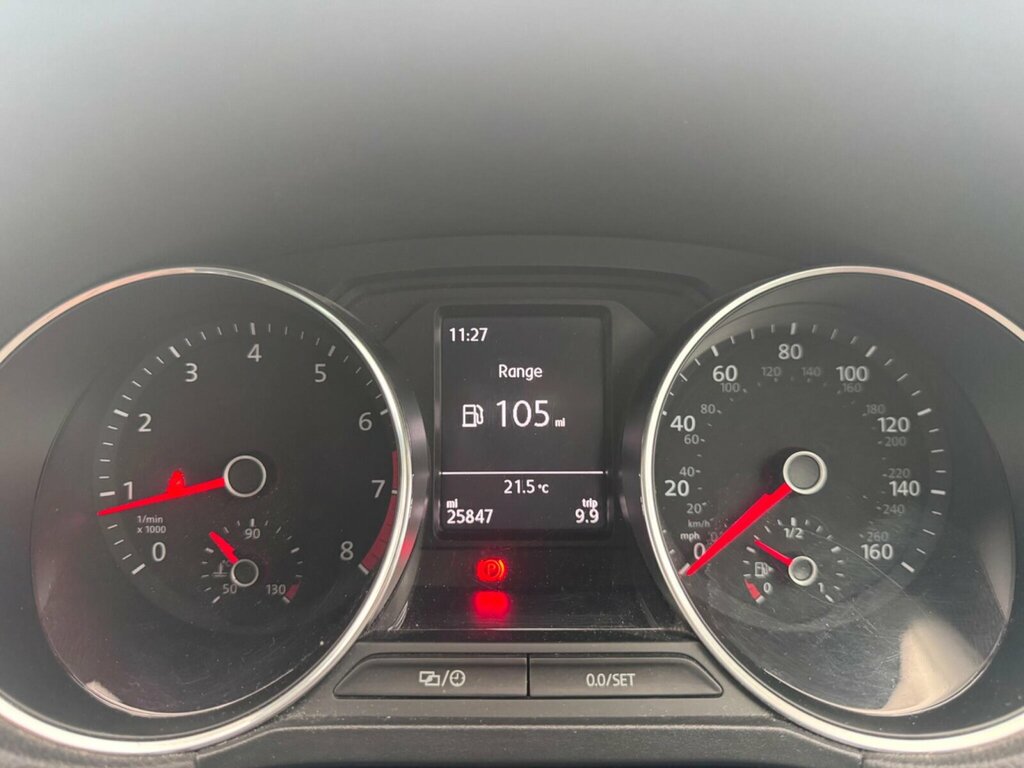 Volkswagen Polo Hatchback White #19