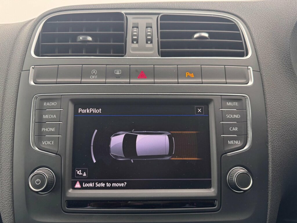 Volkswagen Polo Hatchback White #17