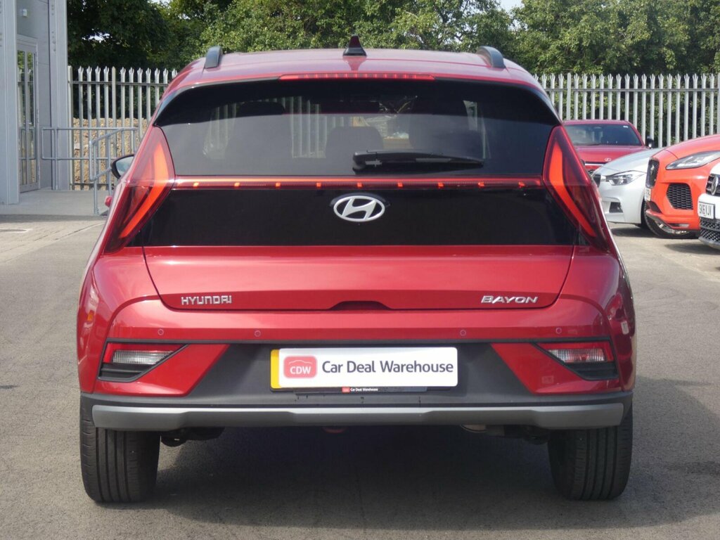Hyundai Bayon Premium White #9
