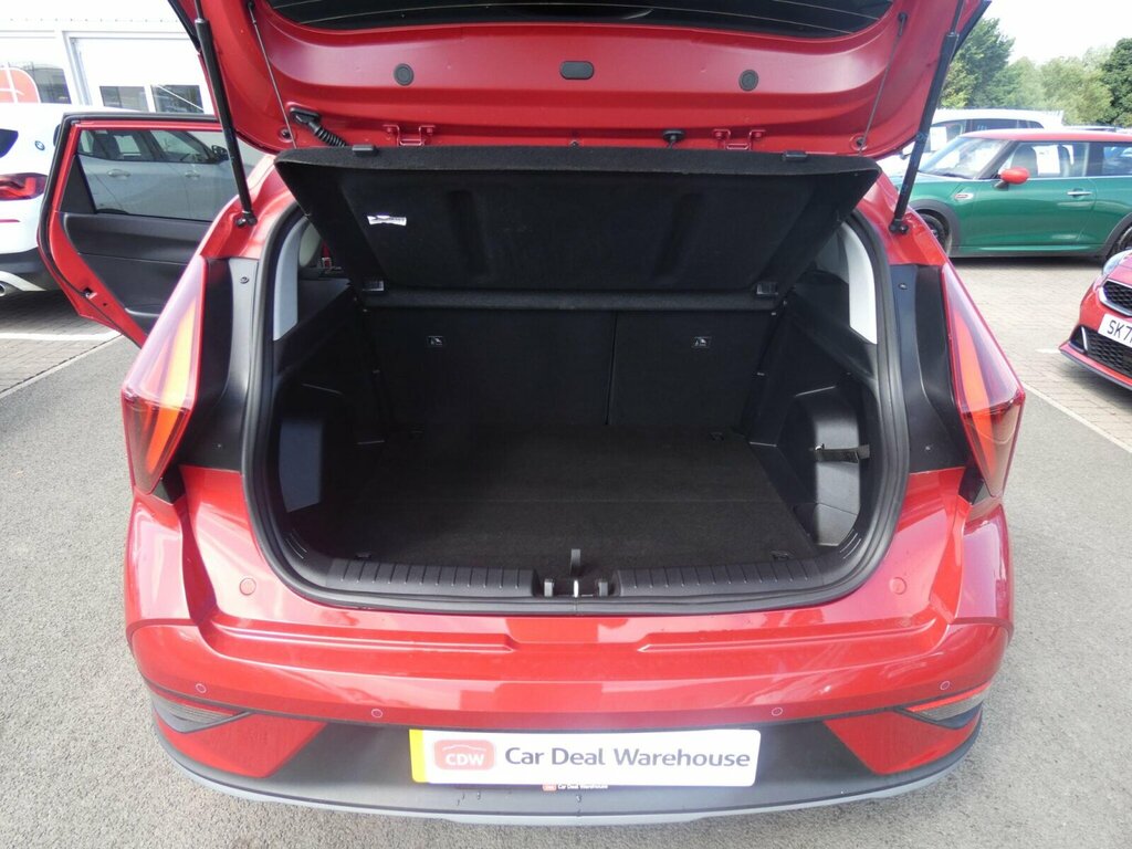 Hyundai Bayon Premium White #18