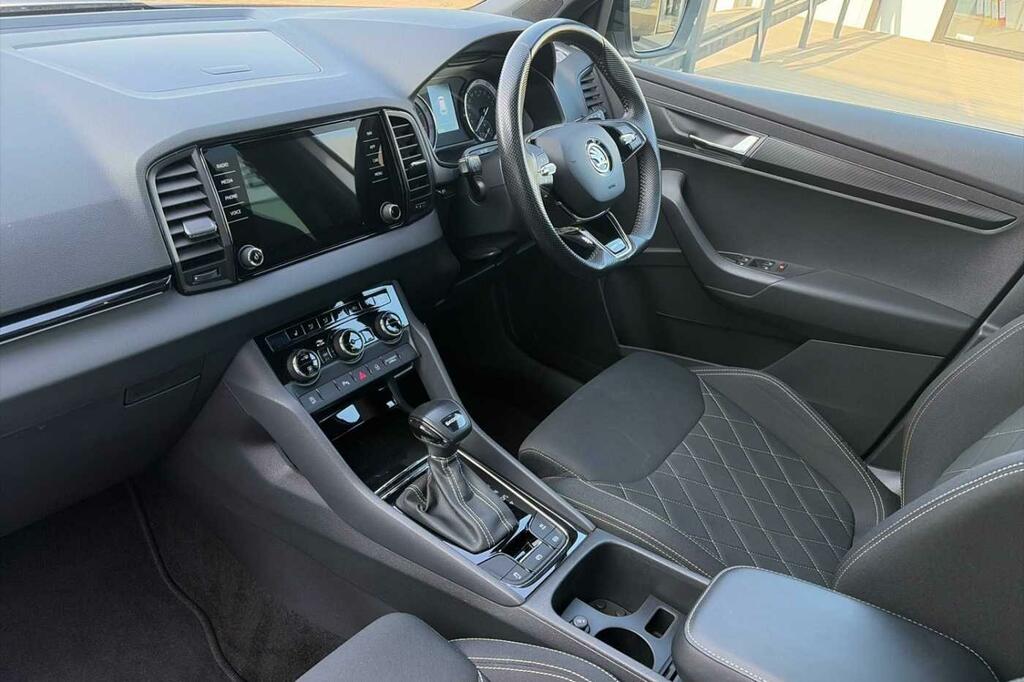 Skoda Karoq 1.5 Tsi Sportline Dsg Black #6