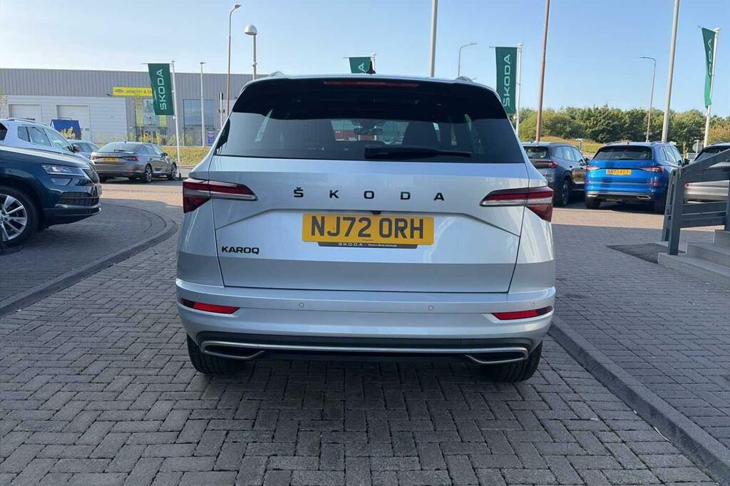 Skoda Karoq 1.5 Tsi Sportline Dsg Black #5