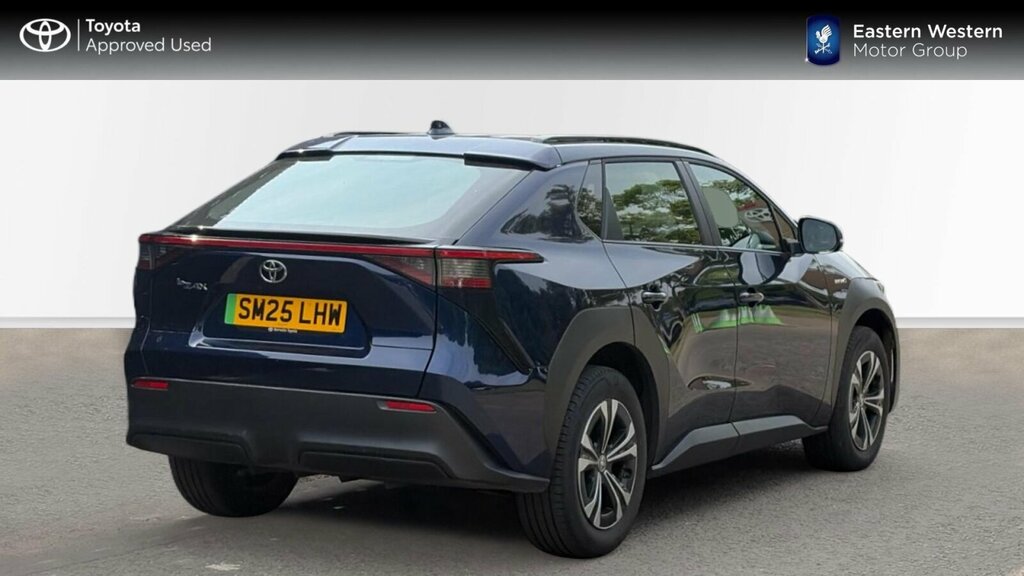 Toyota bZ4X 71.4Kwh Pure 11Kw Obc Blue #2