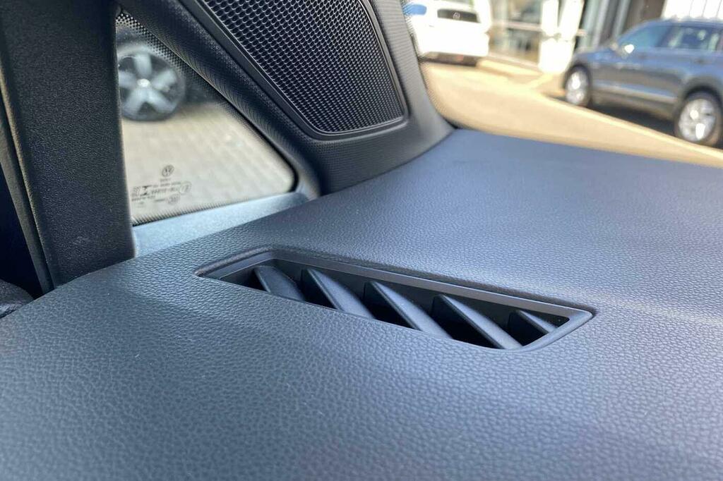 Volkswagen Golf Golf R-line Tsi Black #22