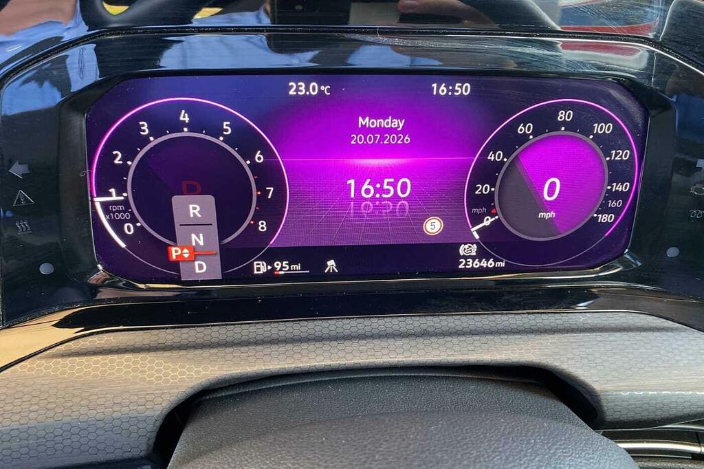 Volkswagen Golf Golf R-line Tsi Black #14