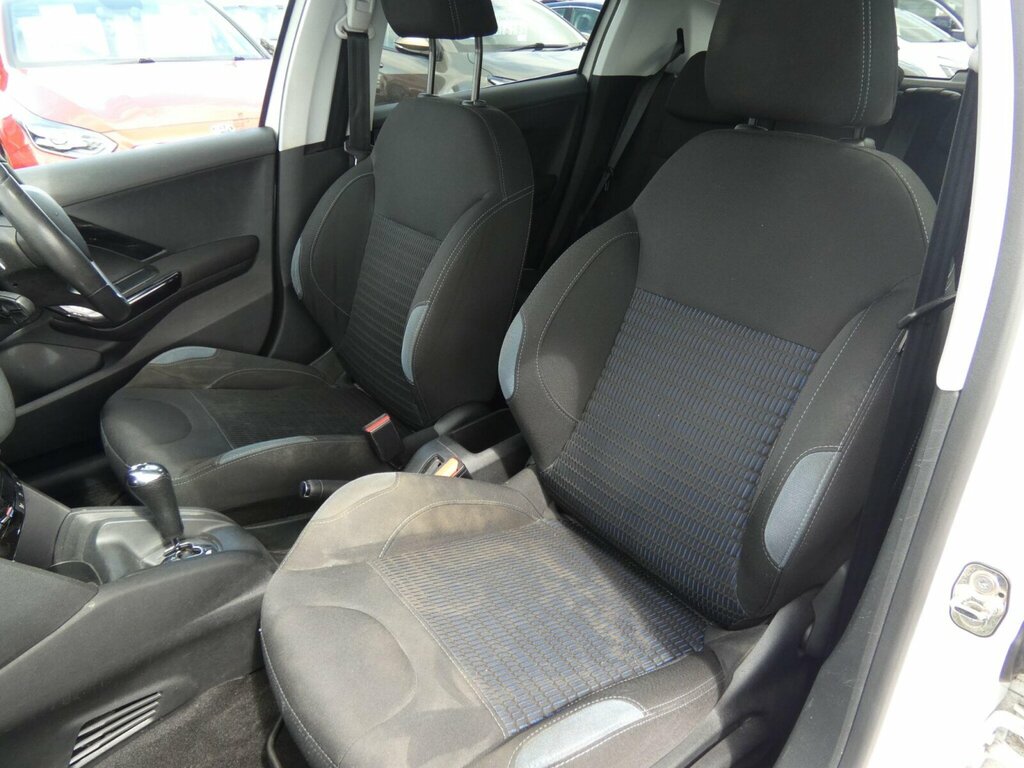 Peugeot 208 1.2 82Hp Active White #6