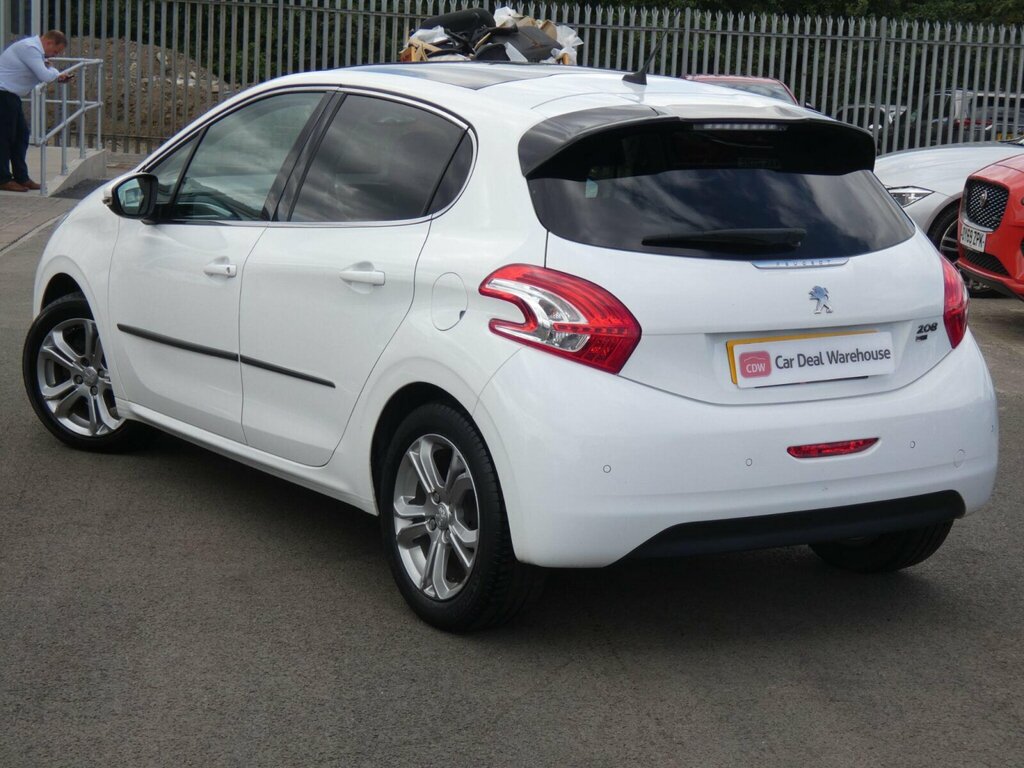 Peugeot 208 1.2 82Hp Active White #3