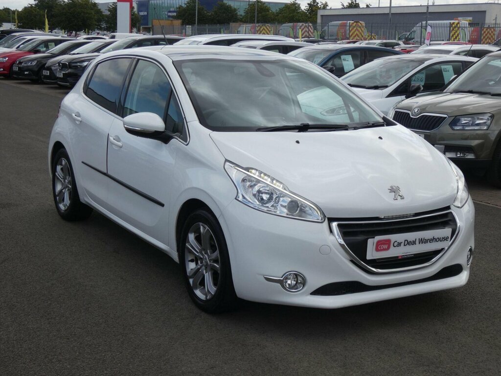 Peugeot 208 1.2 82Hp Active White #9
