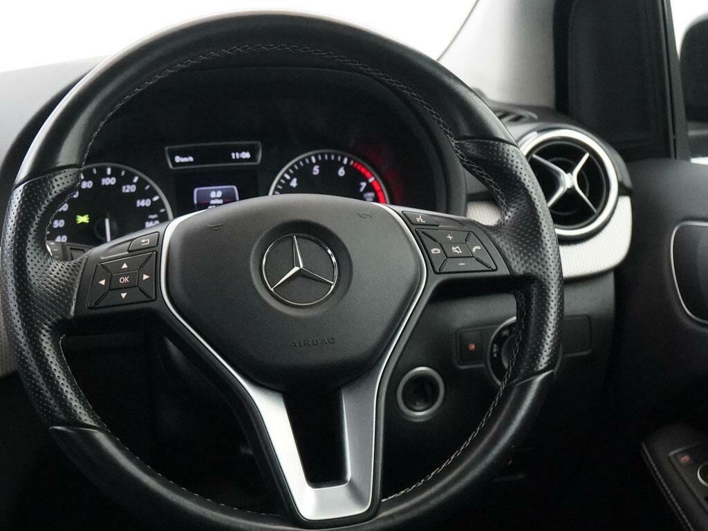 Mercedes-Benz B Class B220 Cdi 4Matic Amg Black #35