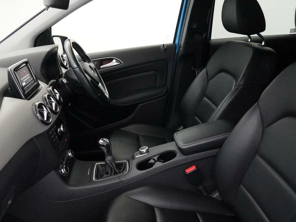 Mercedes-Benz B Class B180 Blueefficiency Sport Blue #3