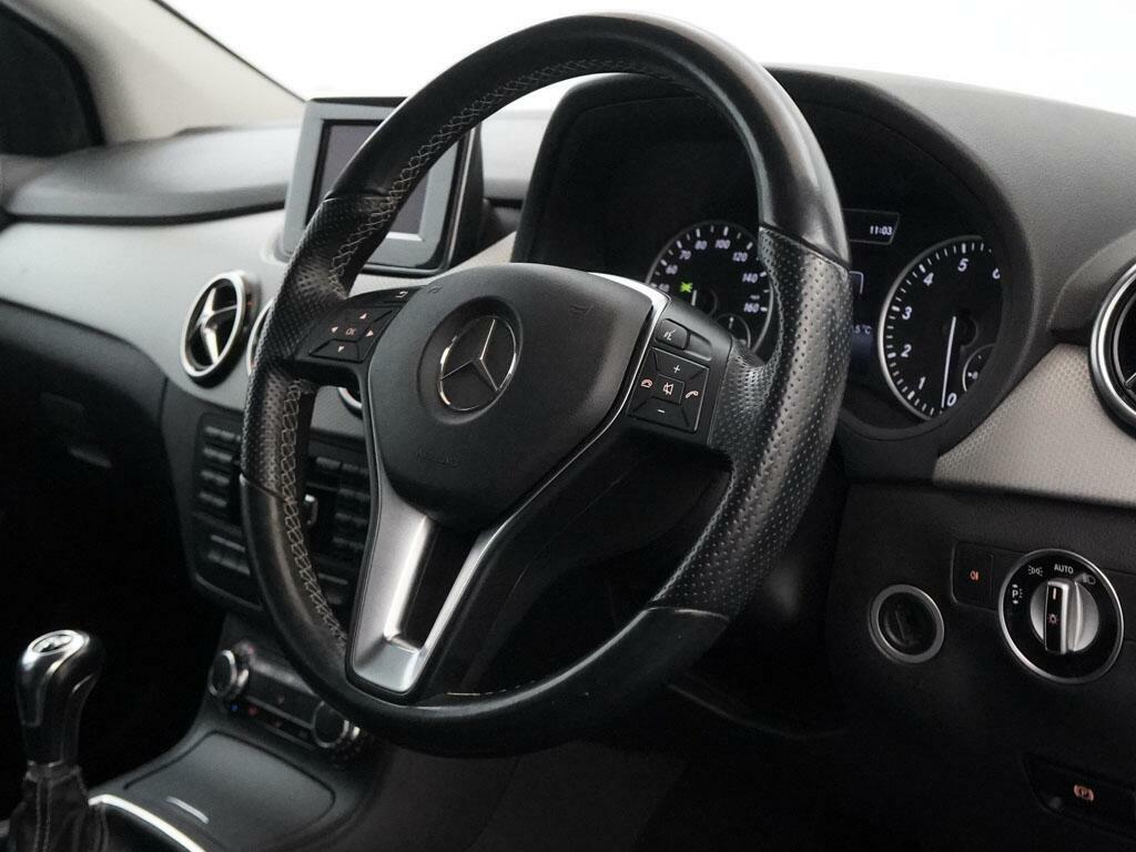 Mercedes-Benz B Class B220 Cdi 4Matic Amg Black #17