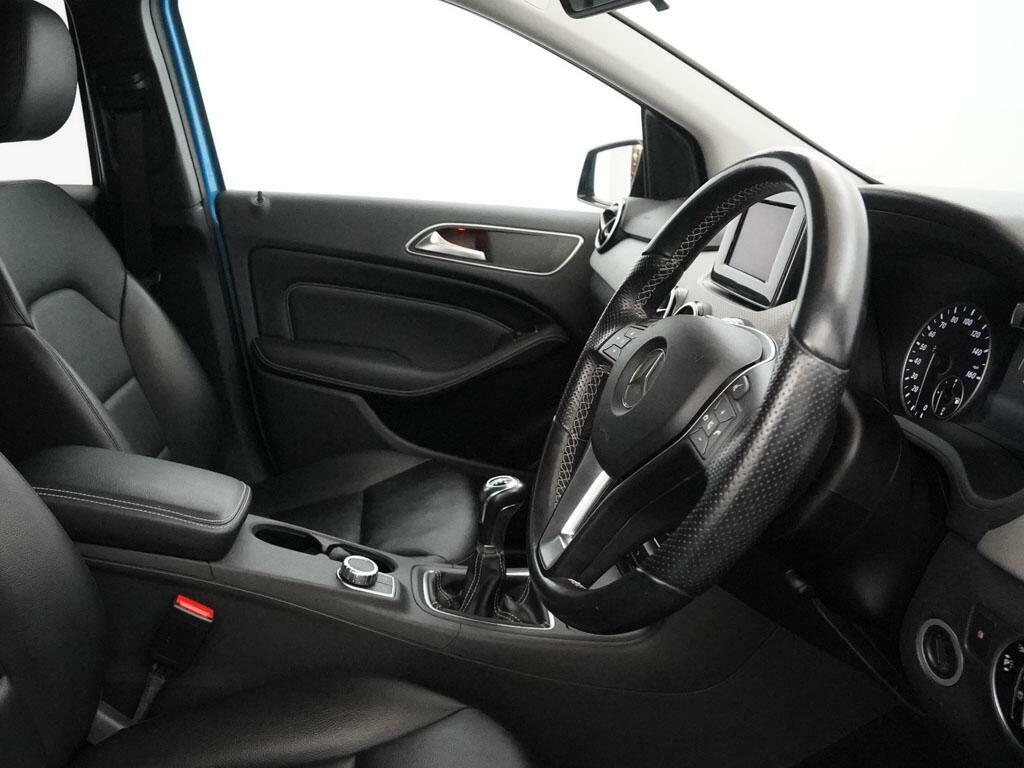 Mercedes-Benz B Class B220 Cdi 4Matic Amg Black #19