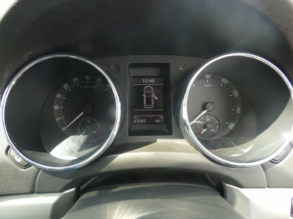 Skoda Yeti Suv Beige #23