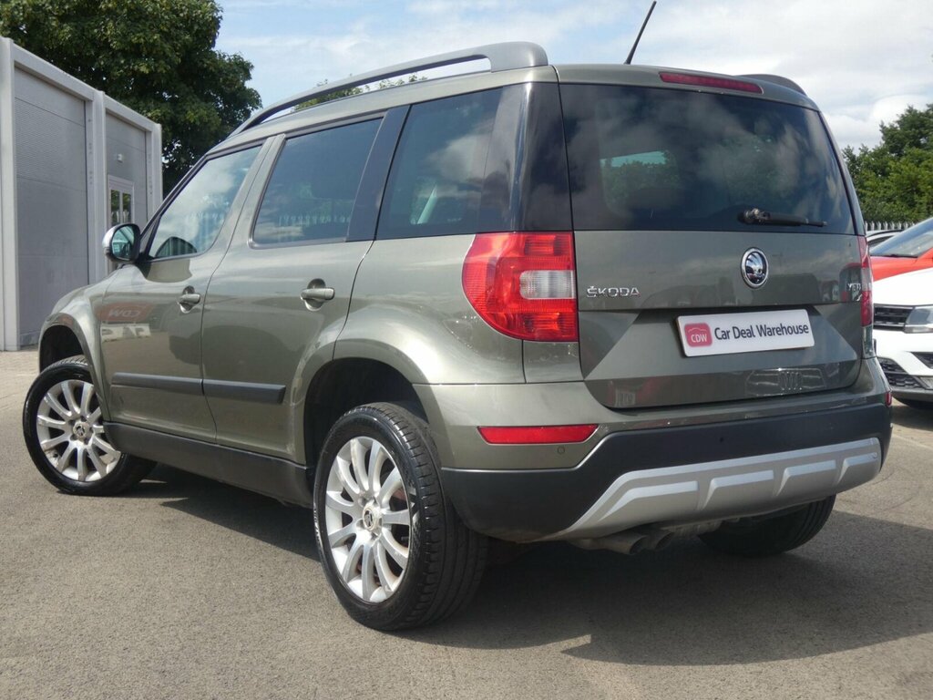 Skoda Yeti 2.0 Tdi Se Business Outdoor Euro 6 Ss Green #3