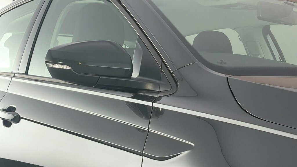 Volkswagen Polo Hatchback Black #30