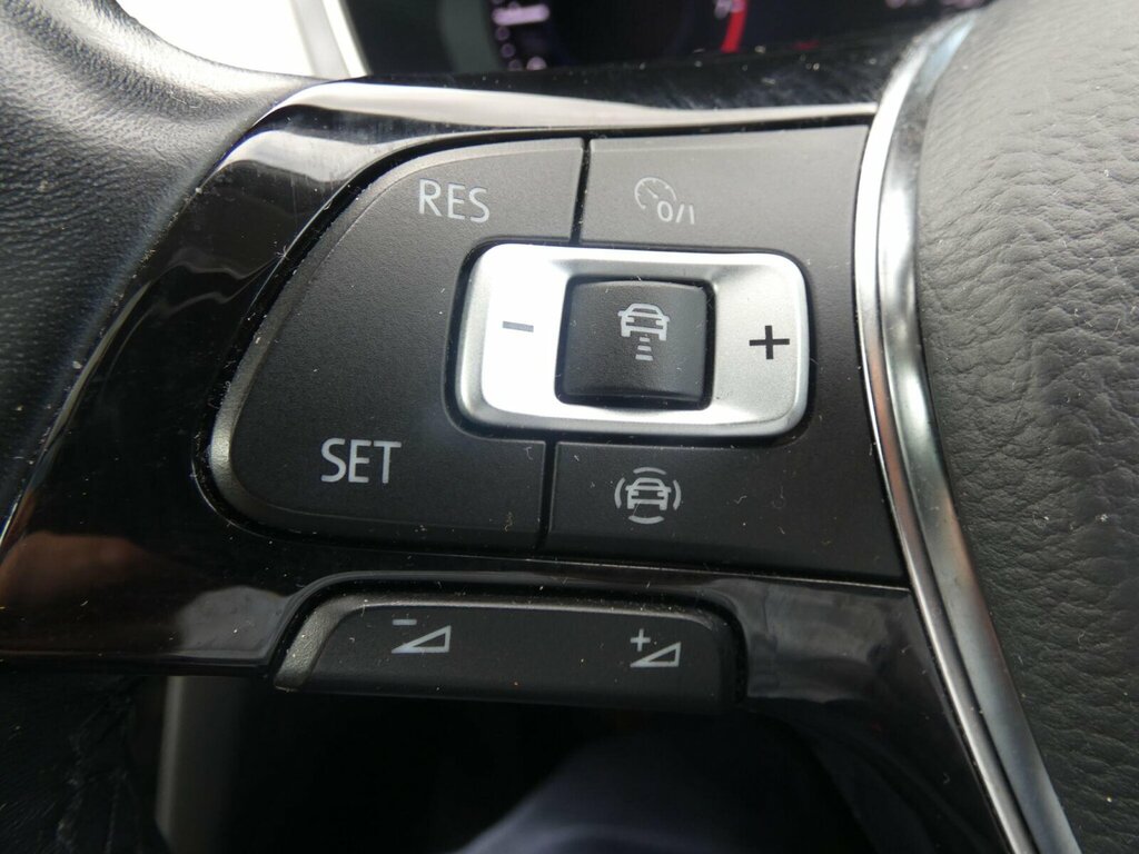 Volkswagen Passat 1.6L Sel Grey #37