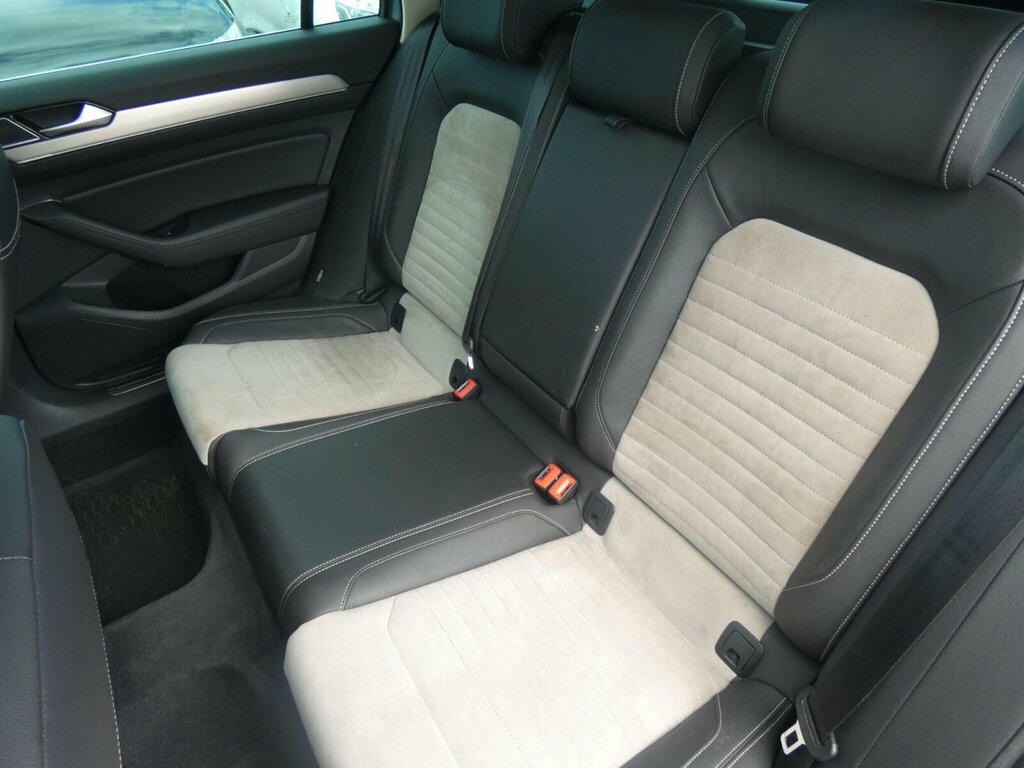 Volkswagen Passat 1.6L Sel Grey #21