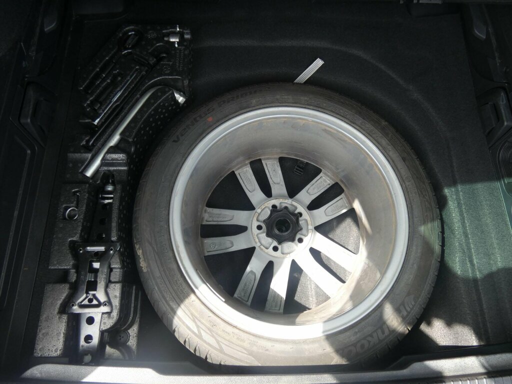 Volkswagen Passat 1.6L Sel Grey #18