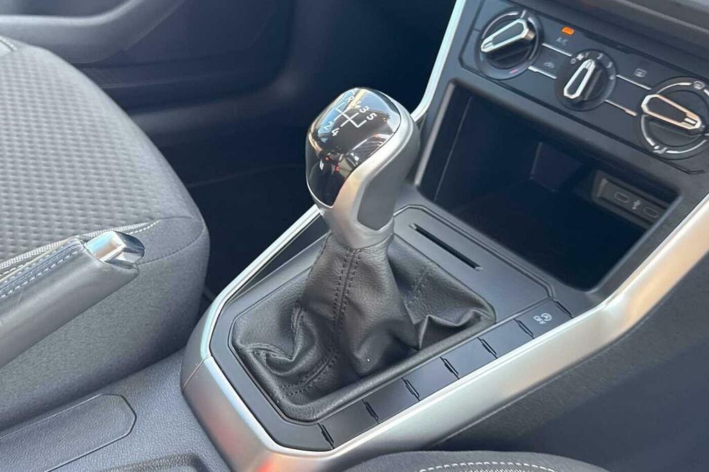 Volkswagen Polo Hatchback Silver #8