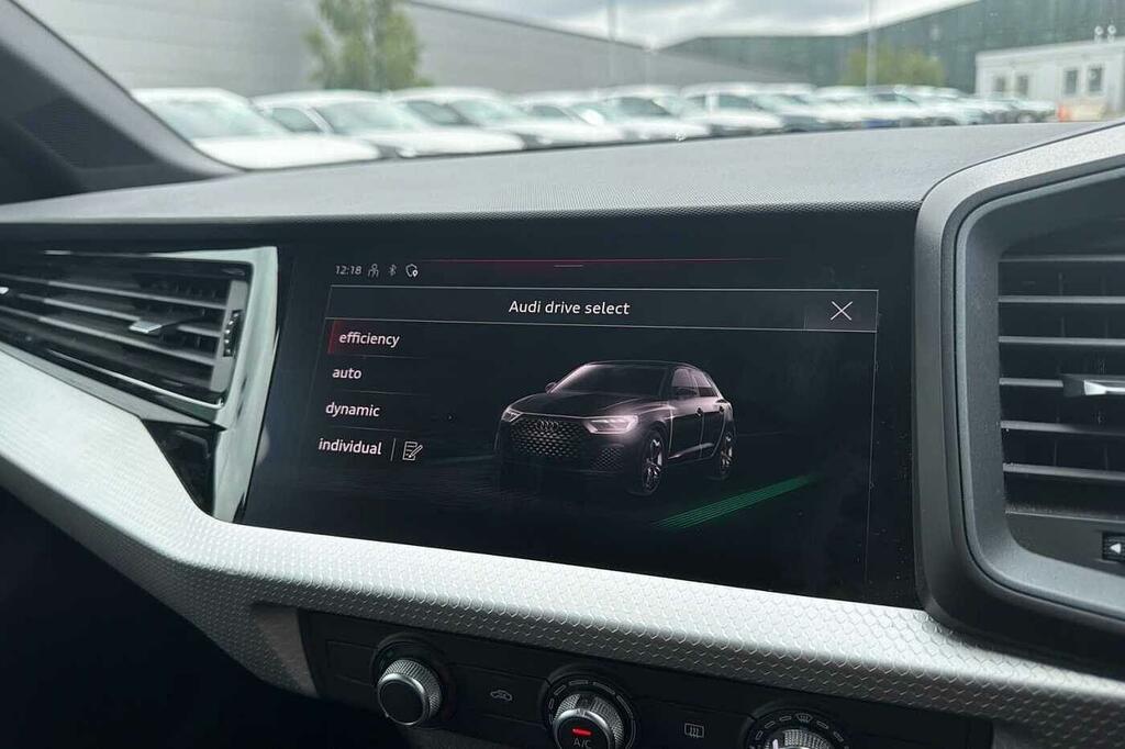 Audi A1 25 Tfsi Sport White #36