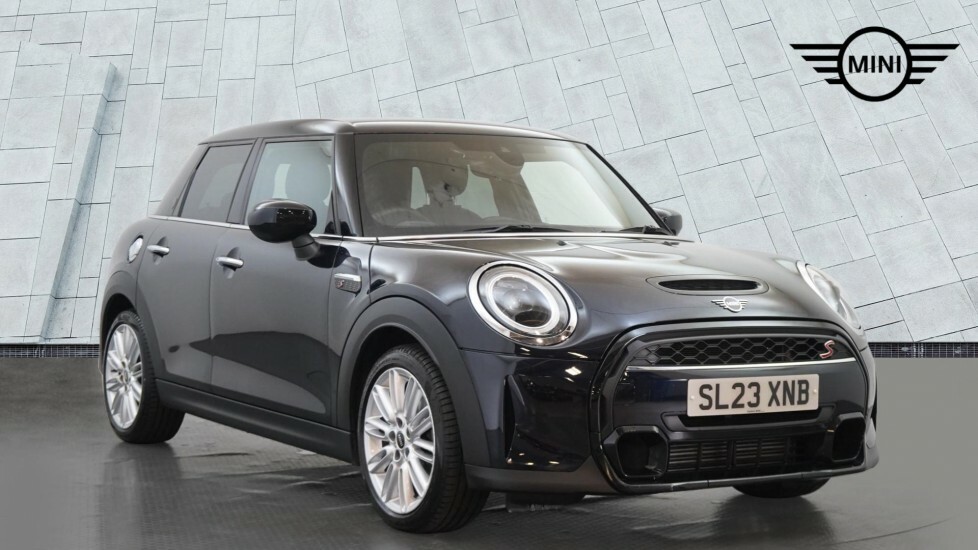 Mini Hatch 2.0 Cooper S Exclusive Hatchback Steptr Black