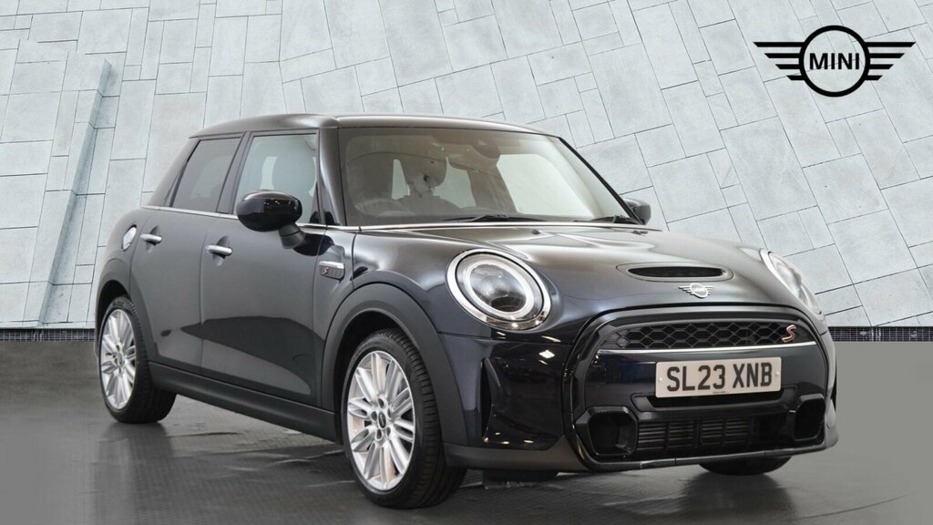 Mini Hatch 2.0 Cooper S Exclusive Hatchback Steptr Black #2