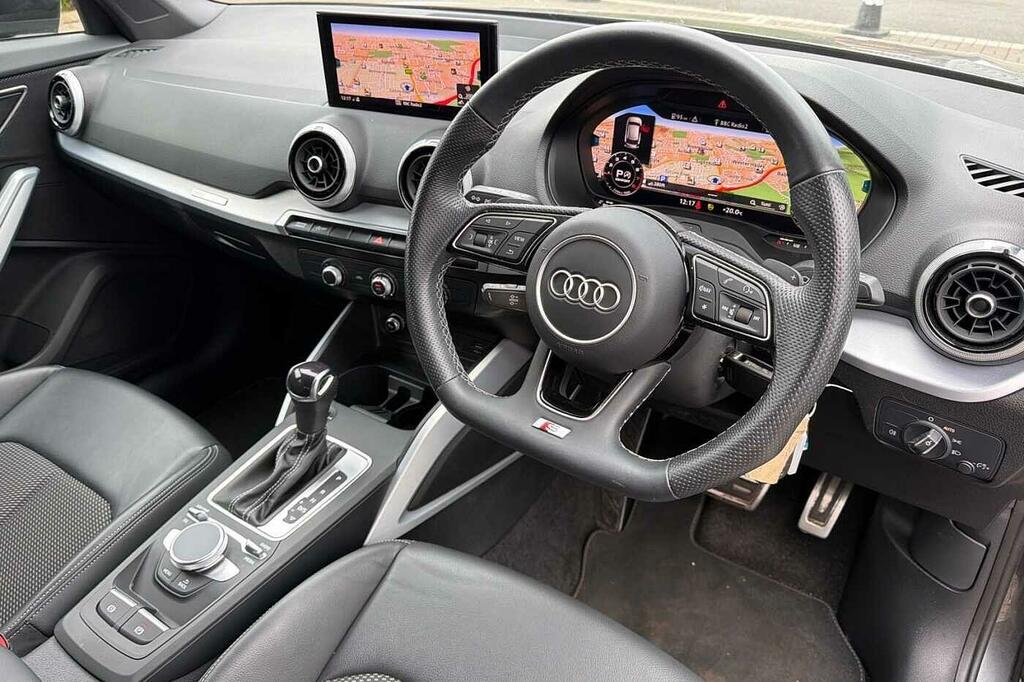 Audi Q2 Black Edition 35 Tfsi 150 Ps S Tronic Grey #6