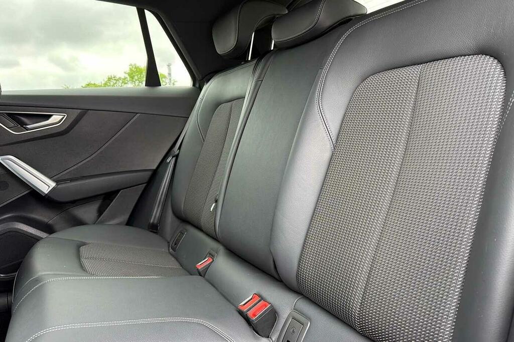 Audi Q2 30 Tfsi Sport Black #21
