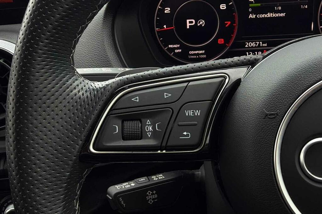 Audi Q2 30 Tfsi Sport Black #31