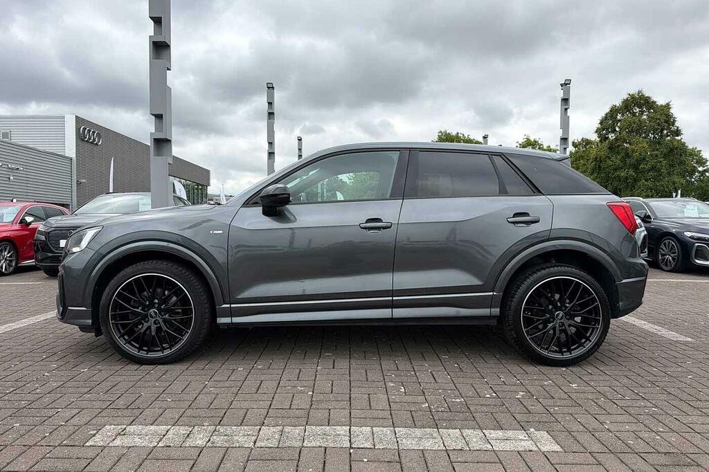 Audi Q2 30 Tfsi Sport Black #14