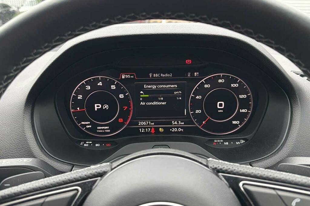 Audi Q2 30 Tfsi Sport Black #24
