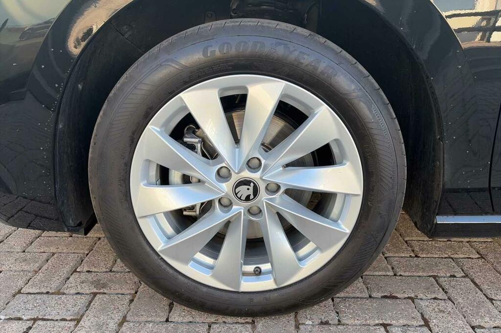 Skoda Superb Superb 1.5 Tsi E-tec Se L Dsg Black #58